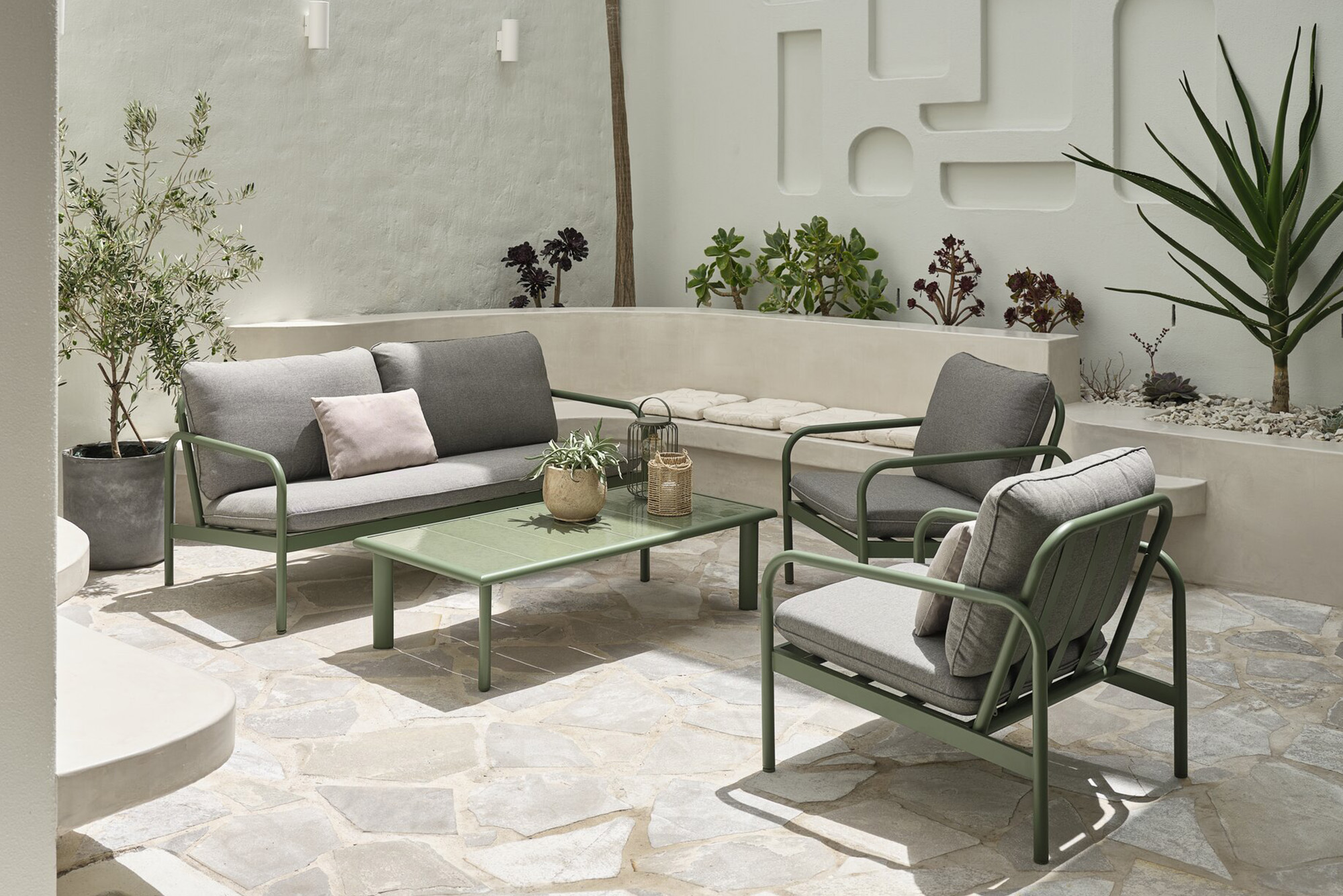 Zahradní lounge sety: sleva až 50 %