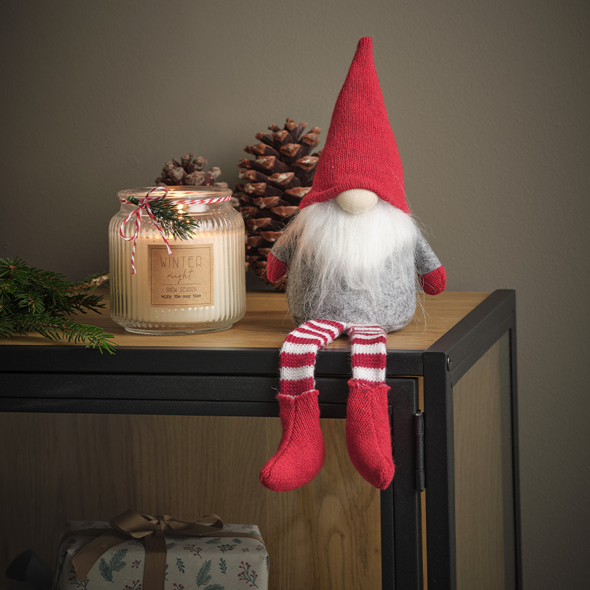 Christmas elf with white beard, Christmas hat and socks 