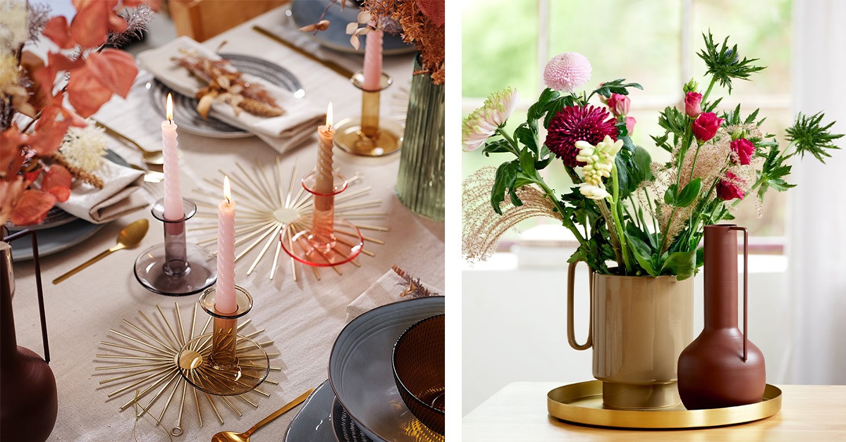 svíčky, svícny, prostřený stůl a váza s květinami